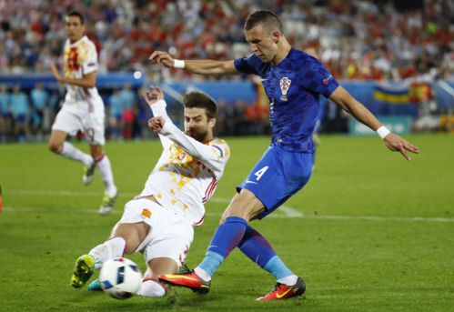 Thua 2-1 trước Croatia, Tây Ban Nha phải đối đầu Italy