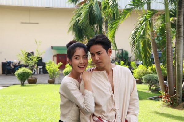 Nội dung "Hương Hoa Thương Nhớ" của Yaya Urassayas, James Ma 8